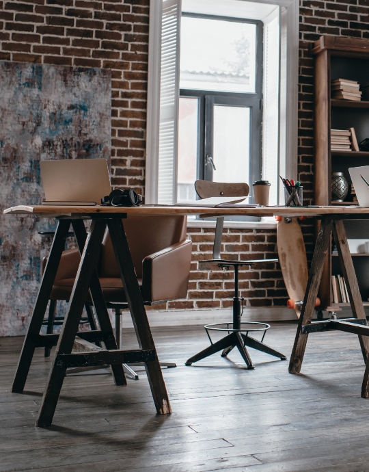 interior design of modern spacious loft office QFF8YZ7 1